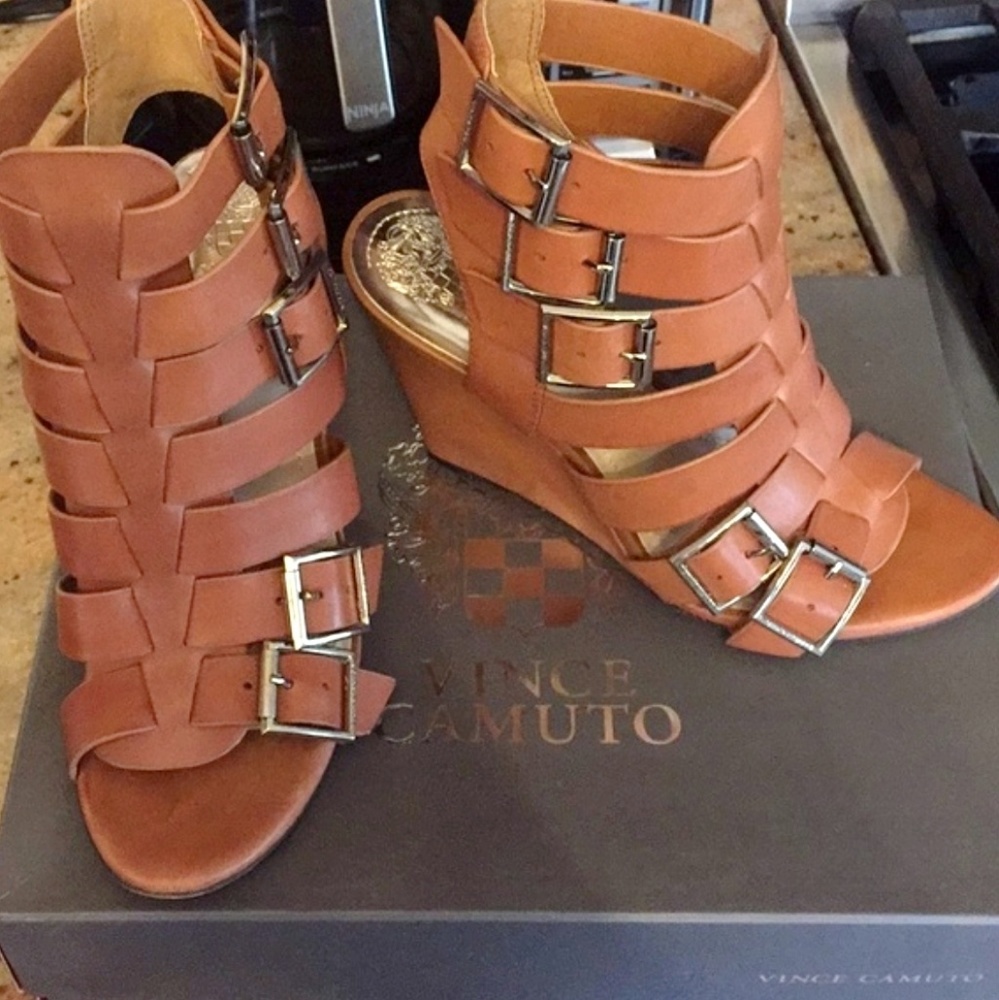 Vince Camuto Wedges